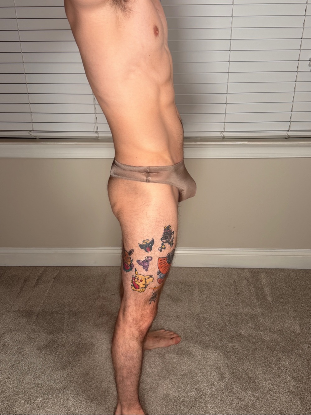 Men's Nude/Tan Seamless Stretch Thong - Picture 2 of 3